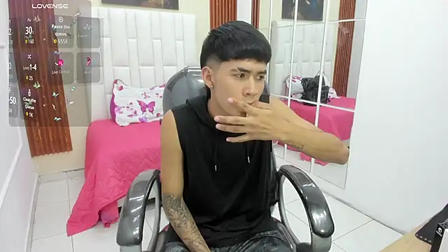 Snapshot of Thiago_collinss chatting on 03/29/26, 05:35 Thiago collinss online show from 03/29/26, 05:35