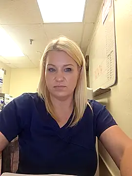 LadyB07 online show from 04/30/26, 04:24