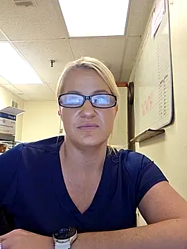 LadyB07 online show from 05/07/26, 04:12