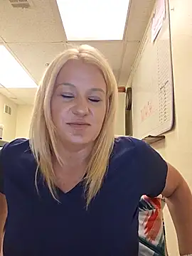LadyB07 online show from 06/04/26, 02:45
