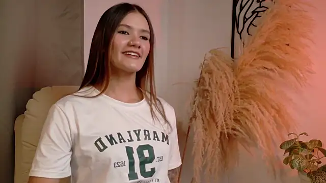 Snapshot of Mia_Benett_ chatting on 03/10/26, 01:16 Mia Benett online show from 03/10/26, 01:16