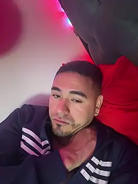 Snapshot of amon_1998 chatting on 02/26/26, 04:00 amon 1998 online show from 02/26/26, 04:00