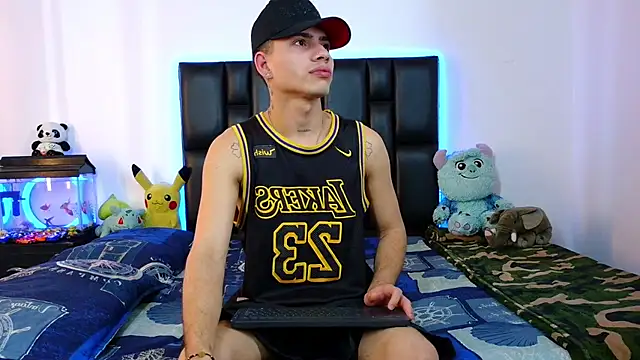 Dereek Hot online show from 02/26/26, 09:36