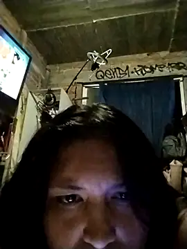 Snapshot of Cristal_queen_ chatting on 03/12/26, 02:39 Cristal queen online show from 03/12/26, 02:39