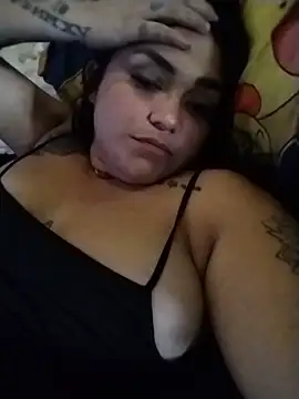 Snapshot of Cristal_queen_ chatting on 03/12/26, 04:24 Cristal queen online show from 03/12/26, 04:24