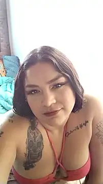 Snapshot of Cristal_queen_ chatting on 03/27/26, 12:38 Cristal queen online show from 03/27/26, 12:38