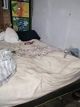 Snapshot of Cristal_queen_ chatting on 04/06/26, 03:37 Cristal queen online show from 04/06/26, 03:37