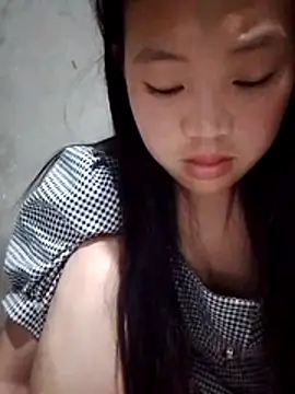 Snapshot of Miu_la chatting on 03/24/26, 10:04 Miu la online show from 03/24/26, 10:04