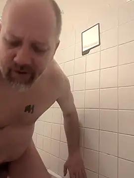 Snapshot of WorthingtonM3 chatting on 03/11/26, 02:39 WorthingtonM3 online show from 03/11/26, 02:39