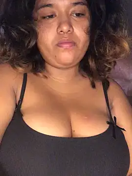 Snapshot of emi_li82 chatting on 03/06/26, 06:15 emi li82 online show from 03/06/26, 06:15