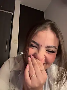 Snapshot of SamanthaValmont chatting on 07/02/26, 03:23 SamanthaValmont online show from 07/02/26, 03:23