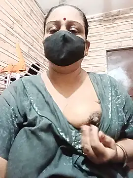 Snapshot of Rashmi_89 chatting on 06/12/26, 11:53 Rashmi 89 online show from 06/12/26, 11:53