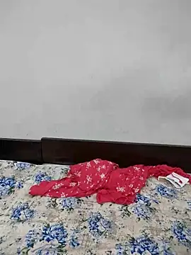 Snapshot of NeetuKumri chatting on 05/18/26, 06:36 NeetuKumri online show from 05/18/26, 06:36