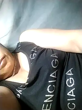 Lucie Fuzk online show from 04/07/26, 09:15