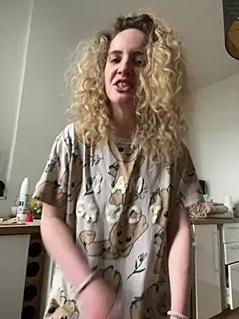 curlyirishgirl online show from 02/26/26, 05:01