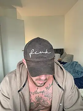 Snapshot of lockedinlad chatting on 02/25/26, 09:30 lockedinlad online show from 02/25/26, 09:30