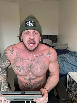 Snapshot of lockedinlad chatting on 03/08/26, 01:37 lockedinlad online show from 03/08/26, 01:37