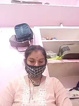 Snapshot of Hot_bri2 chatting on 04/07/26, 04:18 Hot bri2 online show from 04/07/26, 04:18