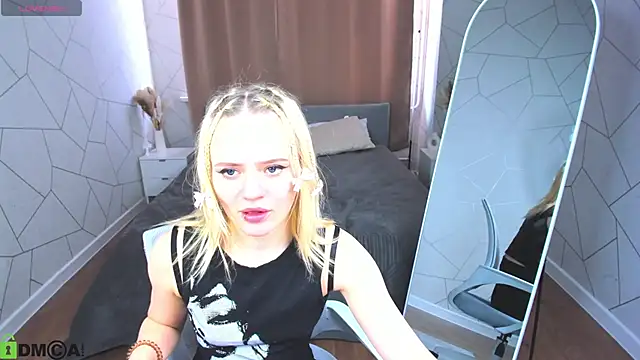 Snapshot of Tessa_Ashe chatting on 04/15/26, 09:27 Tessa Ashe online show from 04/15/26, 09:27