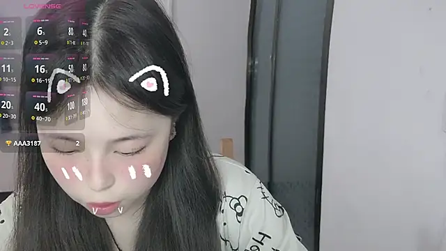 Snapshot of F-Yihao chatting on 03/06/26, 05:09 F-Yihao online show from 03/06/26, 05:09