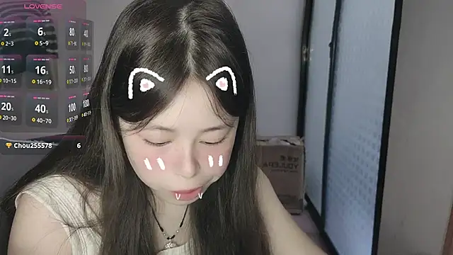 Snapshot of F-Yihao chatting on 03/12/26, 09:04 F-Yihao online show from 03/12/26, 09:04