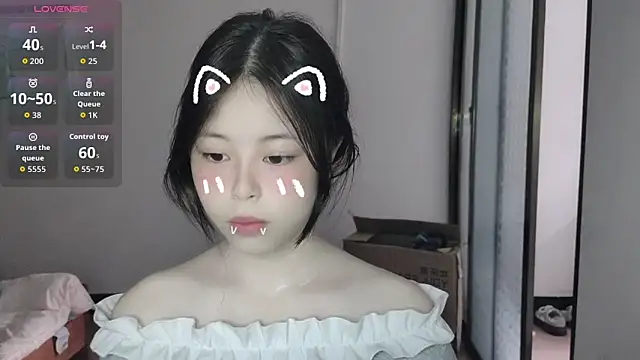 Snapshot of F-Yihao chatting on 03/25/26, 09:15 F-Yihao online show from 03/25/26, 09:15