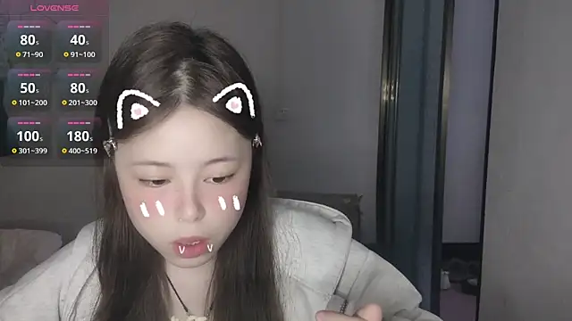 Snapshot of F-Yihao chatting on 04/09/26, 09:47 F-Yihao online show from 04/09/26, 09:47