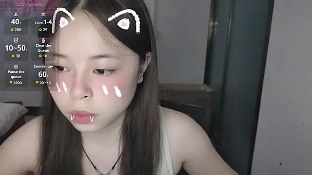 Snapshot of F-Yihao chatting on 04/20/26, 05:48 F-Yihao online show from 04/20/26, 05:48