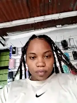 Snapshot of Sara_Criss chatting on 03/08/26, 06:23 Sara Criss online show from 03/08/26, 06:23