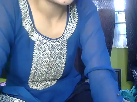 Aani 0 online show from 04/01/26, 04:35