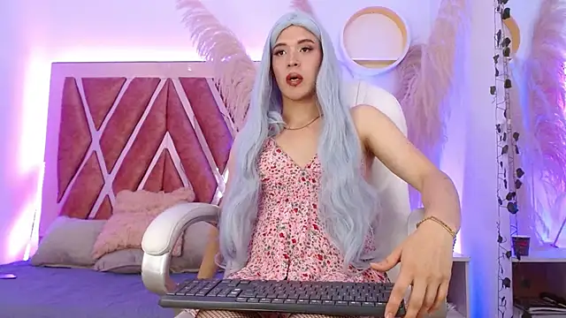 Evelyn Thomas online show from 02/27/26, 07:36