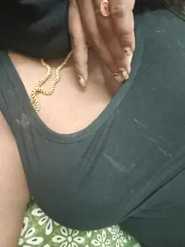 hotbabyyC online show from 02/25/26, 07:34