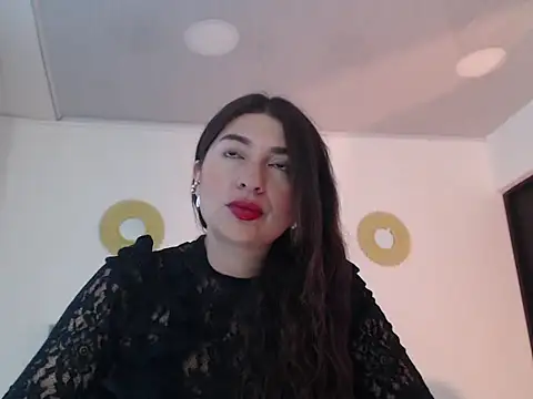 Snapshot of Julietaamado chatting on 03/17/26, 01:03 Julietaamado online show from 03/17/26, 01:03