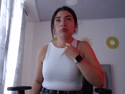 Julietaamado online show from 05/22/26, 03:28