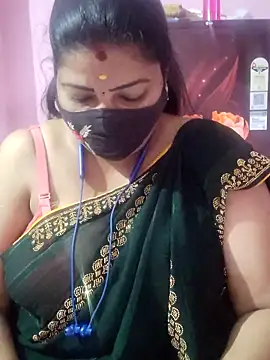 Snapshot of tamil_lathikaaa chatting on 03/02/26, 03:41 tamil lathikaaa online show from 03/02/26, 03:41