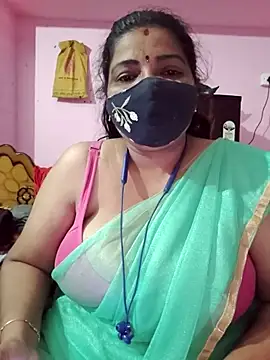 Snapshot of tamil_lathikaaa chatting on 04/21/26, 05:50 tamil lathikaaa online show from 04/21/26, 05:50