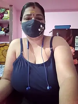 Snapshot of tamil_lathikaaa chatting on 04/29/26, 02:15 tamil lathikaaa online show from 04/29/26, 02:15