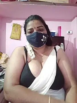 Snapshot of tamil_lathikaaa chatting on 05/18/26, 08:14 tamil lathikaaa online show from 05/18/26, 08:14