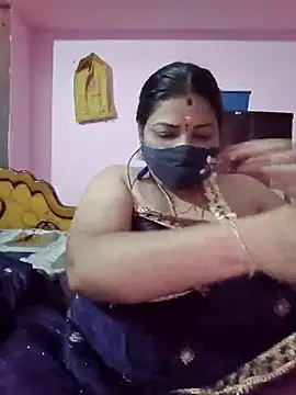 Snapshot of tamil_lathikaaa chatting on 05/28/26, 06:49 tamil lathikaaa online show from 05/28/26, 06:49