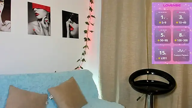 Snapshot of Rebeca_Marchetti chatting on 05/08/26, 08:47 Rebeca Marchetti online show from 05/08/26, 08:47