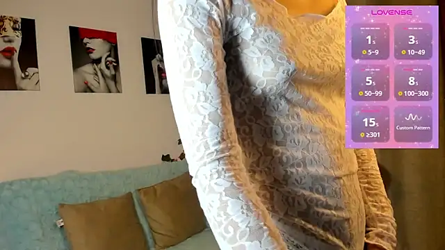 Snapshot of Rebeca_Marchetti chatting on 05/21/26, 08:49 Rebeca Marchetti online show from 05/21/26, 08:49