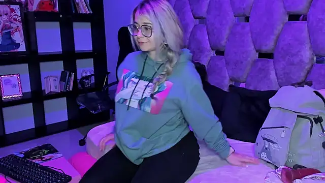 Maky Coss online show from 03/12/26, 01:17