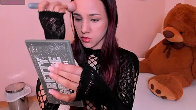 Snapshot of raquel_mooon chatting on 03/12/26, 04:57 raquel mooon online show from 03/12/26, 04:57