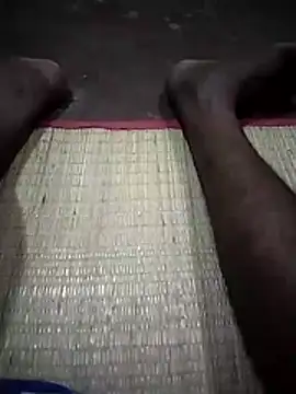 Snapshot of sathish2895 chatting on 04/26/26, 10:24 sathish2895 online show from 04/26/26, 10:24