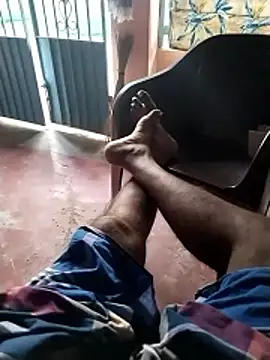 Snapshot of sathish2895 chatting on 04/27/26, 12:25 sathish2895 online show from 04/27/26, 12:25