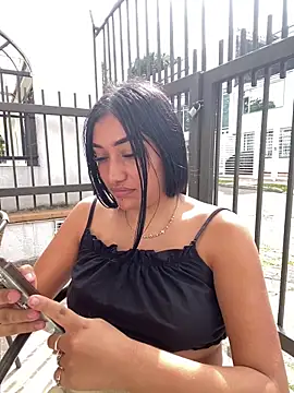 Snapshot of GeorgiaPink_ chatting on 04/02/26, 08:06 GeorgiaPink online show from 04/02/26, 08:06