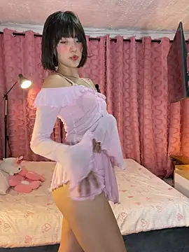 Snapshot of AitanaJhons_ chatting on 04/06/26, 10:49 AitanaJhons online show from 04/06/26, 10:49