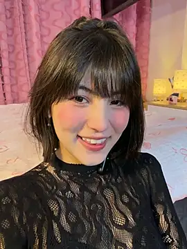 Snapshot of AitanaJhons_ chatting on 04/14/26, 10:43 AitanaJhons online show from 04/14/26, 10:43