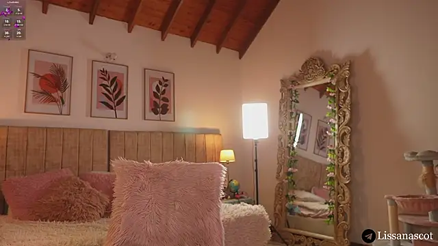 Lissanascott online show from 04/15/26, 08:20