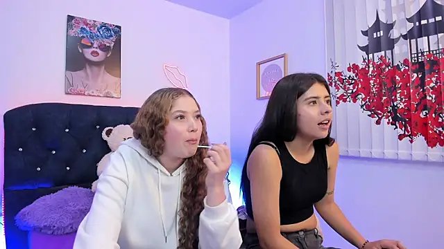 Snapshot of valeria_and_zoe chatting on 03/02/26, 03:08 valeria and zoe online show from 03/02/26, 03:08